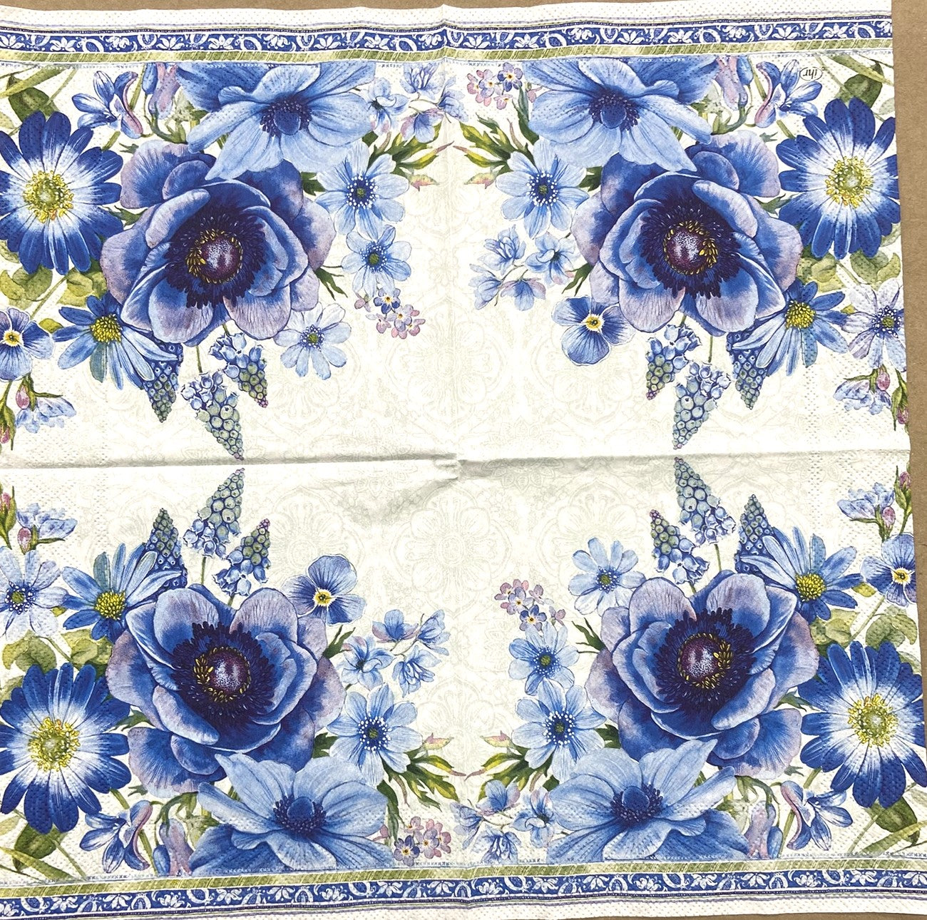 Decoupage napkins 6.5" (2pcs)- Springtime Blues