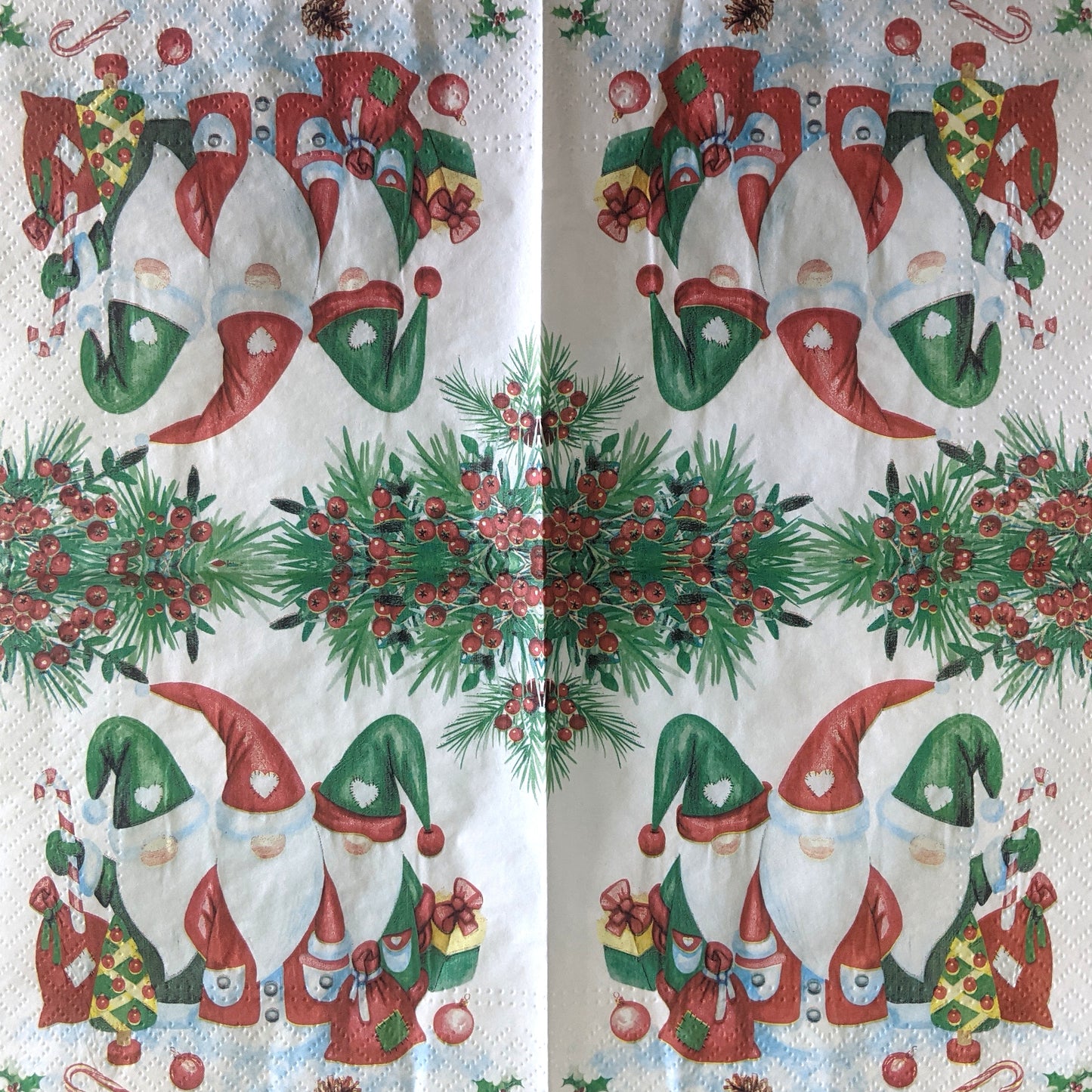 Decoupage Lunch Napkins 6.5" - Christmas Gnomes
