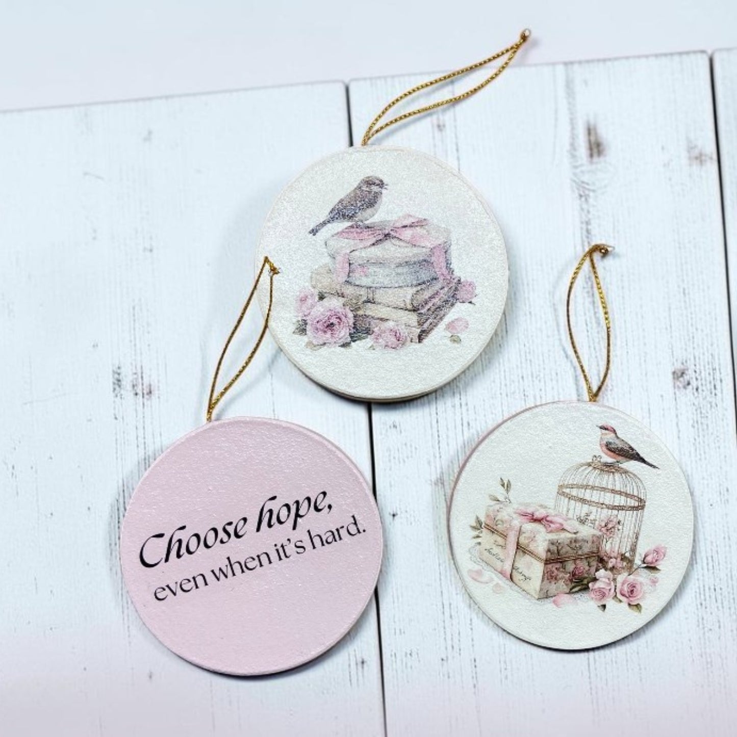 Tutorial: Easy Everyday Decor Ornaments using Wet Transfers