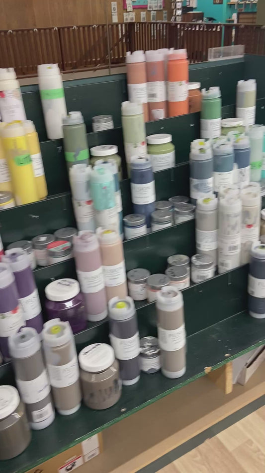 Hourly Studio Rental (Workspace + Supplies Included)